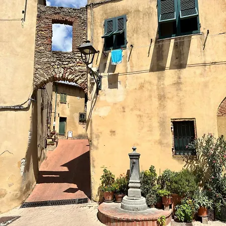 Residenza Le Mura Montescudaio Exterior photo